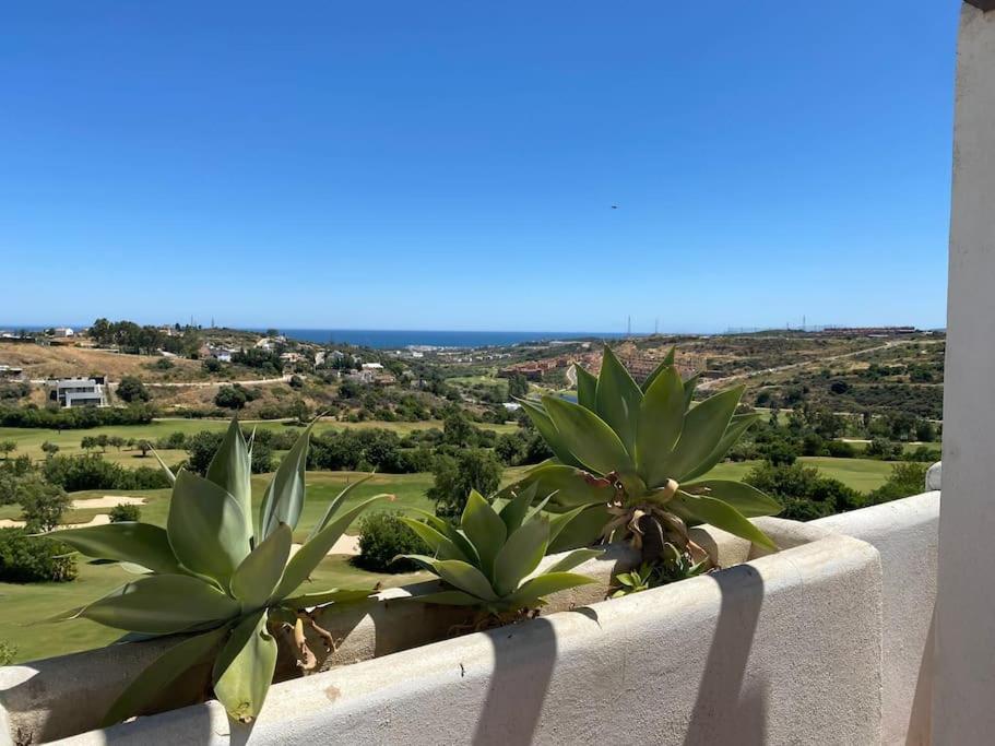 Penthouse Seaview And Golf Valle Romano Estepona Luaran gambar