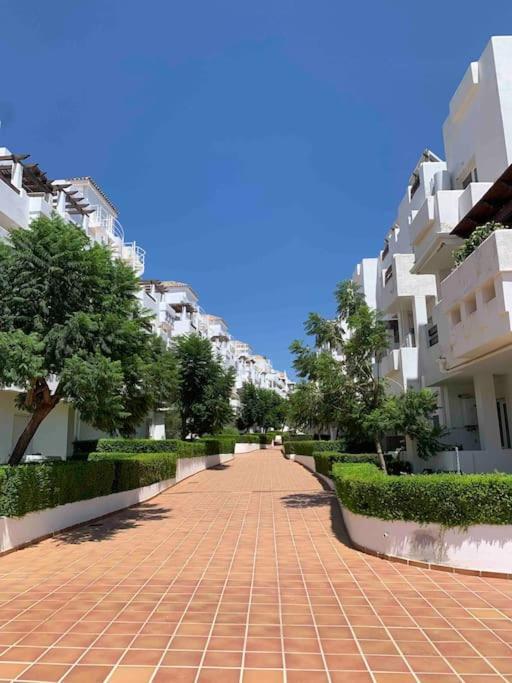 Penthouse Seaview And Golf Valle Romano Estepona Luaran gambar