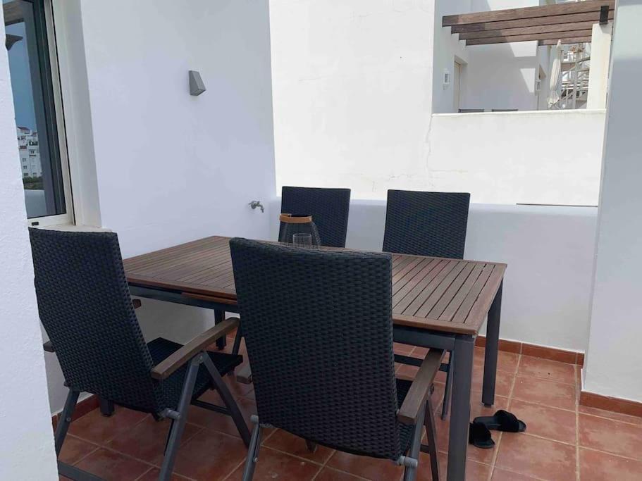 Penthouse Seaview And Golf Valle Romano Estepona Luaran gambar