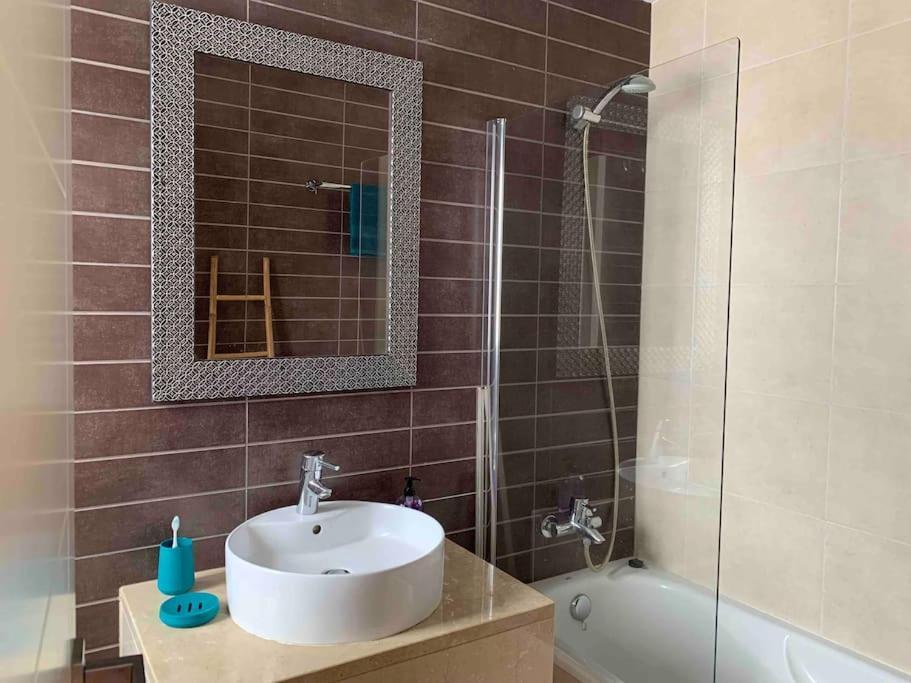 Penthouse Seaview And Golf Valle Romano Estepona Luaran gambar