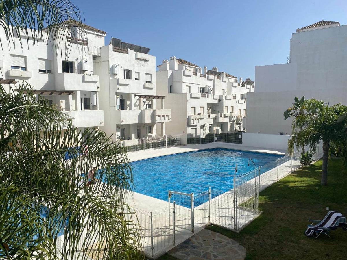 Penthouse Seaview And Golf Valle Romano Estepona Luaran gambar